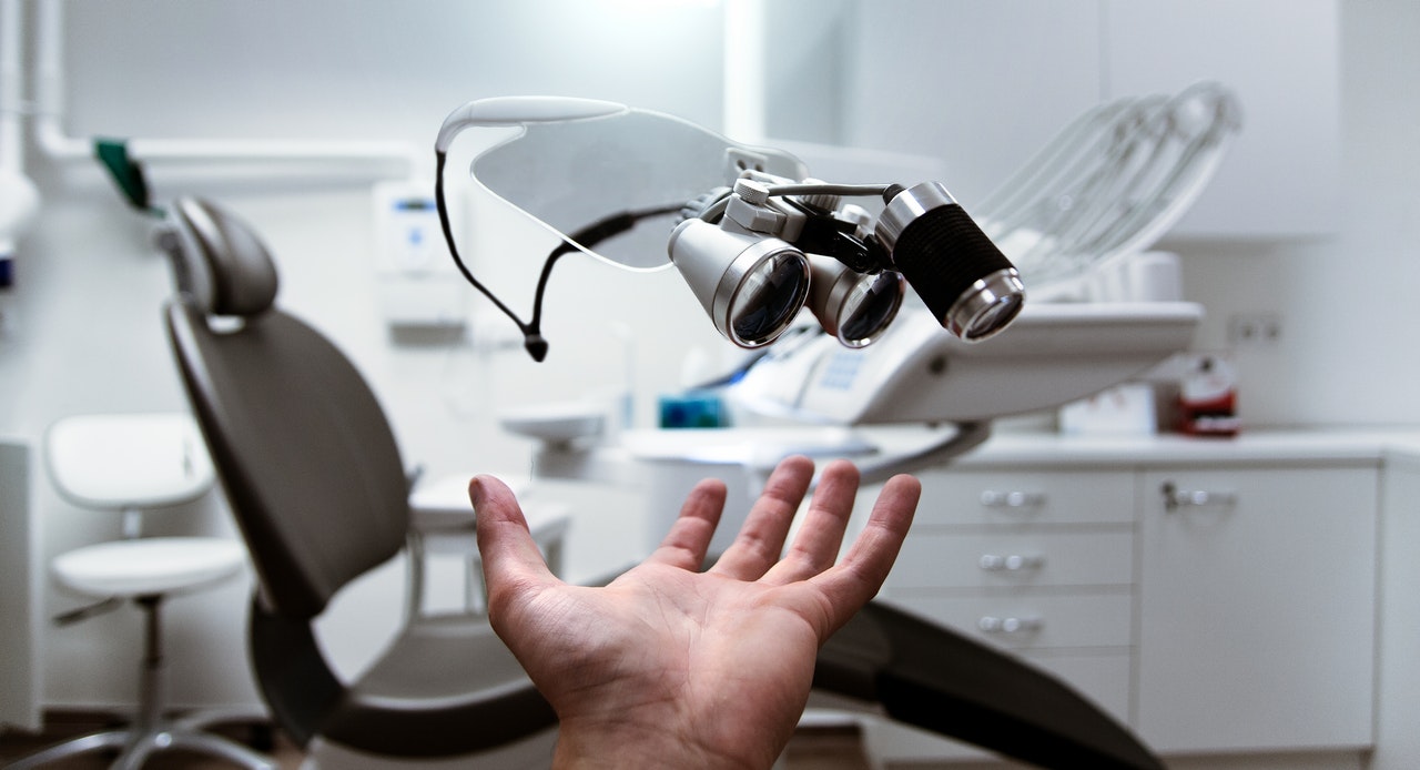 What’s the Difference Between a Routine and Medical Eye Exam?