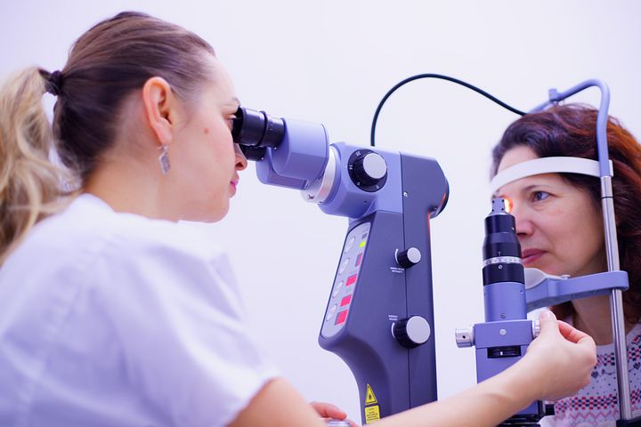 Understanding Eye Diseases: Symptoms, Causes, and Treatment Options